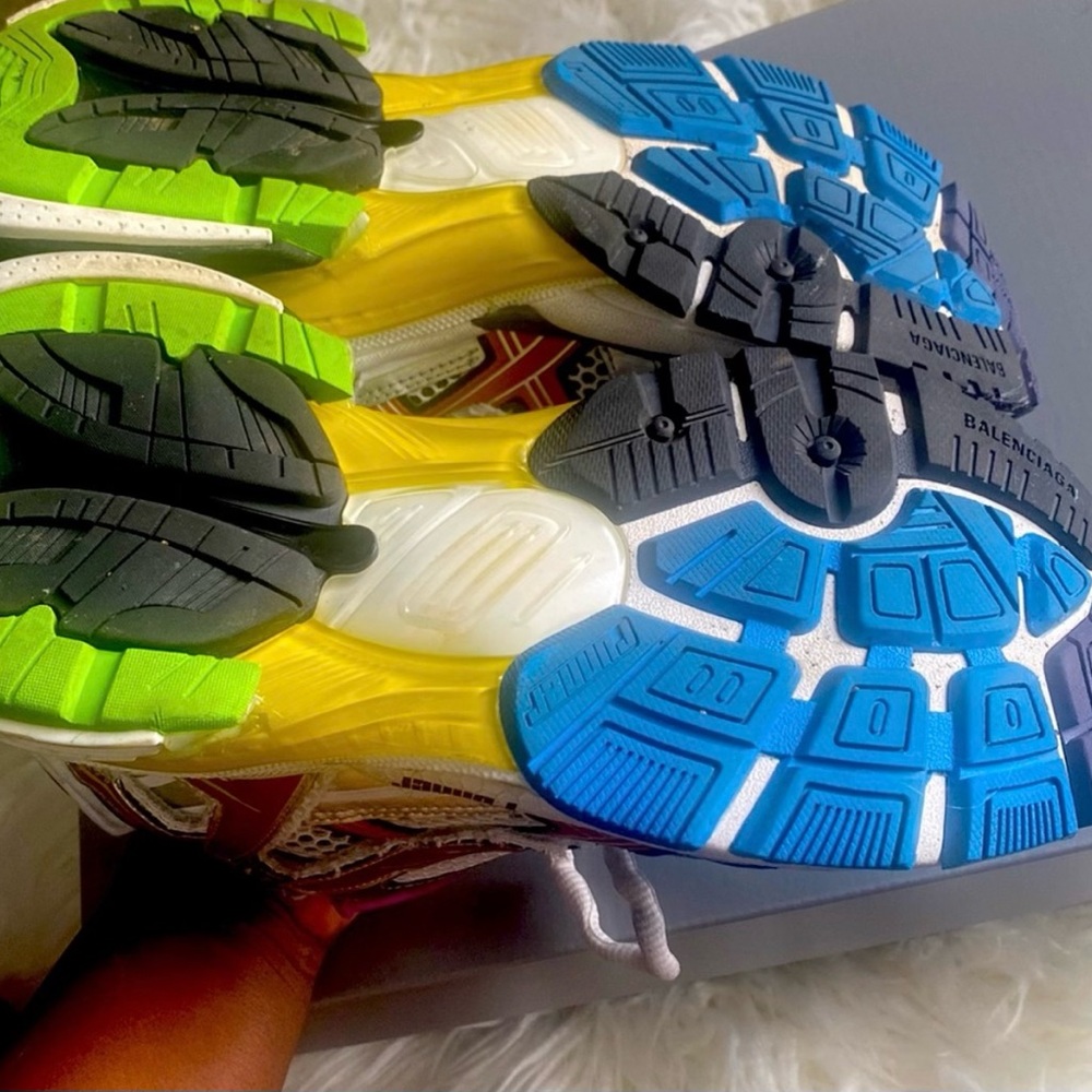 Balenciagas new only weared once size 38 women’s shoe on sale